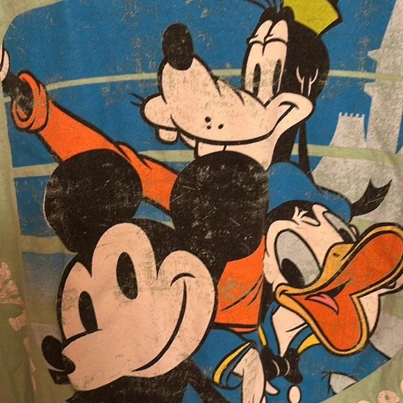 Disney Light Green Ladies T-Shirt with Mickey and Friends. Size Large. GUC - Picture 4 of 5